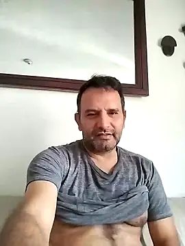 RogueTraveler online show from January 13, 2:53 pm
