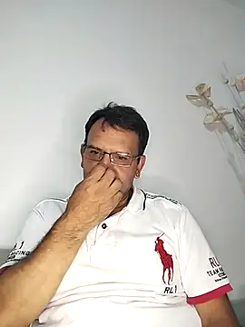 RogueTraveler online show from March 3, 5:58 am