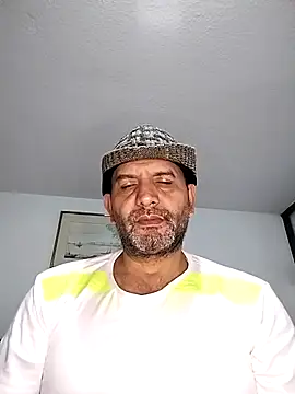 RogueTraveler online show from September 25, 3:34 am