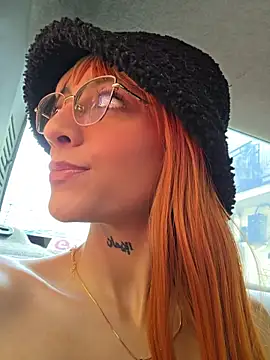 Snapshot of Dani_pegin chatting on June 10, 3:13 pm Dani pegin online show from June 10, 3:13 pm