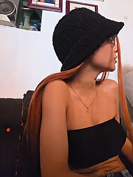 Dani pegin online show from February 25, 2:06 pm