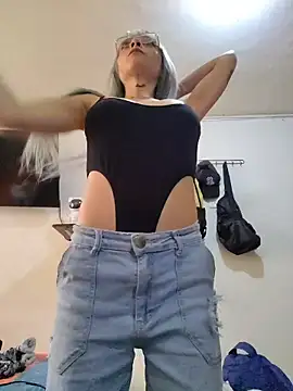 Dani pegin online show from November 11, 1:50 pm