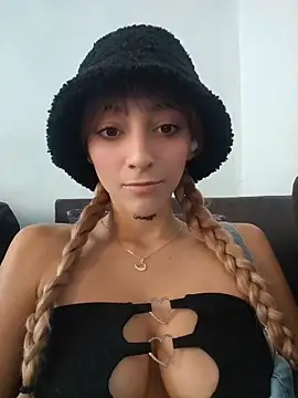 Dani pegin online show from March 19, 2:50 pm