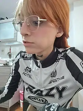 Dani pegin online show from May 7, 1:25 pm