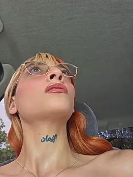 Dani pegin online show from April 12, 5:38 pm