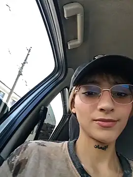 Dani pegin online show from March 29, 2:19 pm