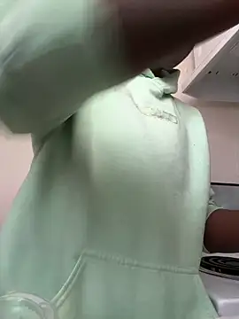 TransboyJay online show from November 18, 6:00 pm