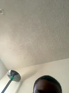 Snapshot of TransboyJay chatting on October 17, 5:04 pm TransboyJay online show from October 17, 5:04 pm