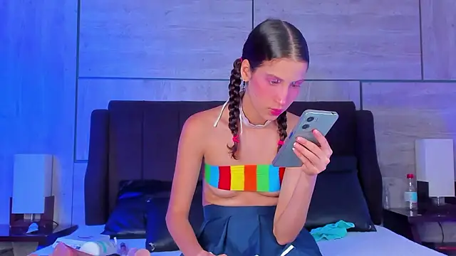 ZaritaLenon online show from March 18, 8:10 pm