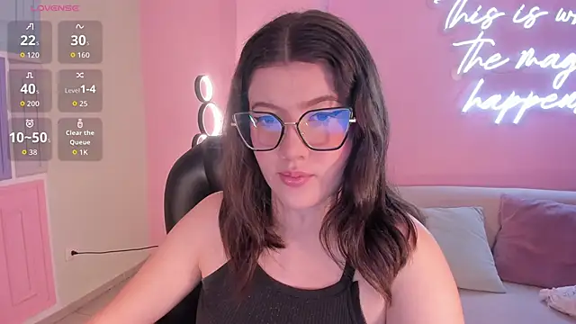 Snapshot of AmberFarrell chatting on February 13, 8:09 pm AmberFarrell online show from February 13, 8:09 pm