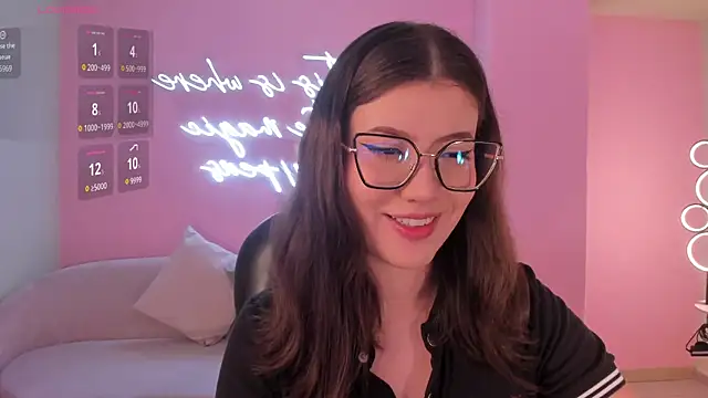 AmberFarrell online show from April 10, 8:05 pm