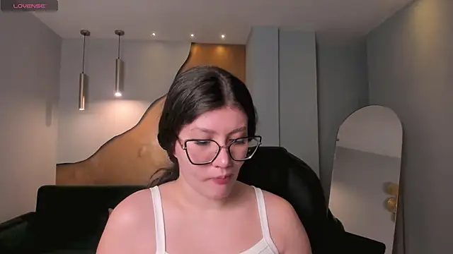 Snapshot of AmberFarrell chatting on June 6, 8:25 pm AmberFarrell online show from June 6, 8:25 pm