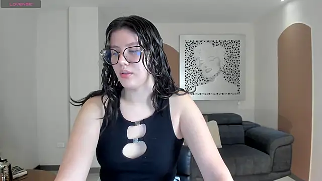 AmberFarrell online show from June 4, 8:57 pm