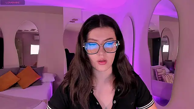 AmberFarrell online show from April 3, 8:04 pm