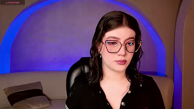 Snapshot of AmberFarrell chatting on December 19, 9:06 pm AmberFarrell online show from December 19, 9:06 pm