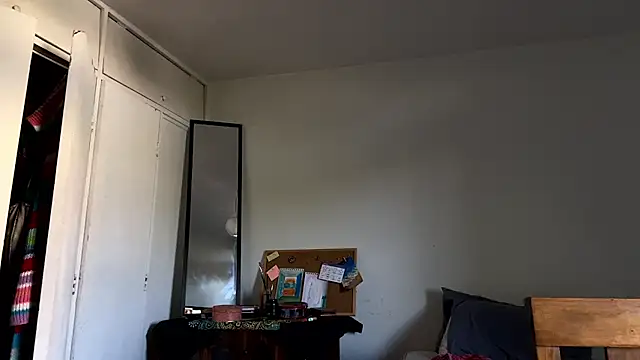 villanocat online show from December 22, 9:09 pm