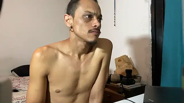 villanocat online show from January 31, 3:20 am