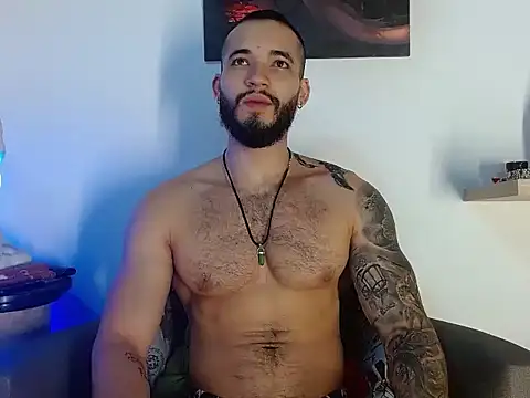 Snapshot of Morgann_jones chatting on May 28, 1:50 pm Morgann jones online show from May 28, 1:50 pm