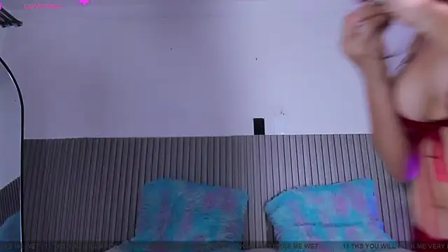 valentina lux online show from March 14, 7:20 pm