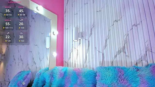 valentina lux online show from October 28, 7:13 pm