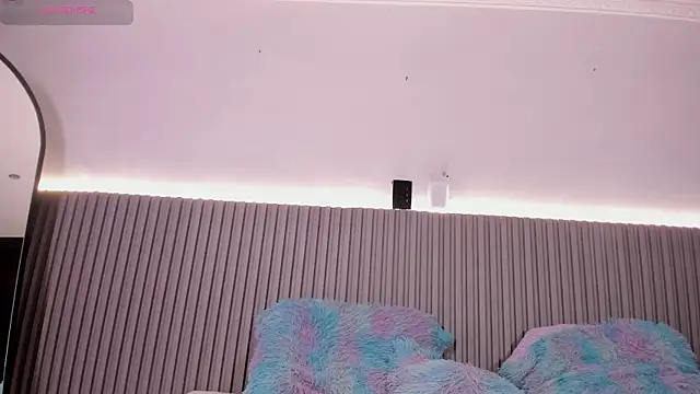 valentina lux online show from January 5, 7:06 pm