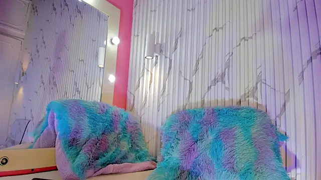 valentina lux online show from November 12, 7:18 pm