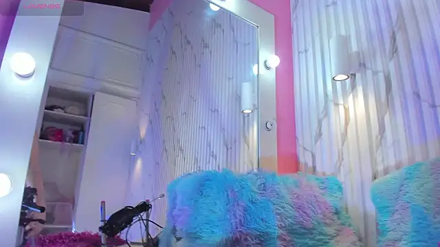 valentina lux online show from November 13, 7:18 pm