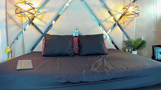 Liah Grey8 online show from February 21, 8:55 pm