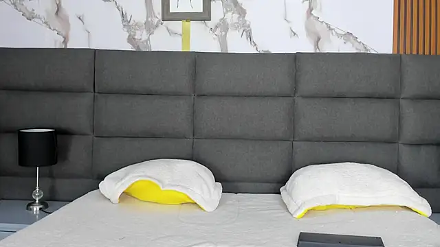 Eli Sanders online show from February 12, 9:47 pm