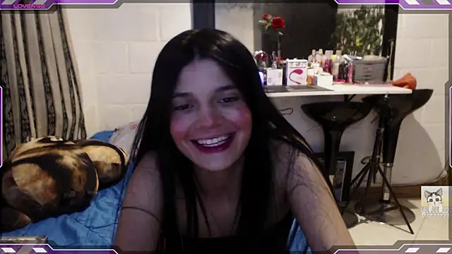 Sarahgin online show from January 13, 7:20 pm