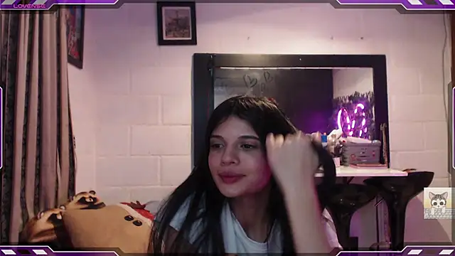 Sarahgin online show from February 5, 1:33 pm