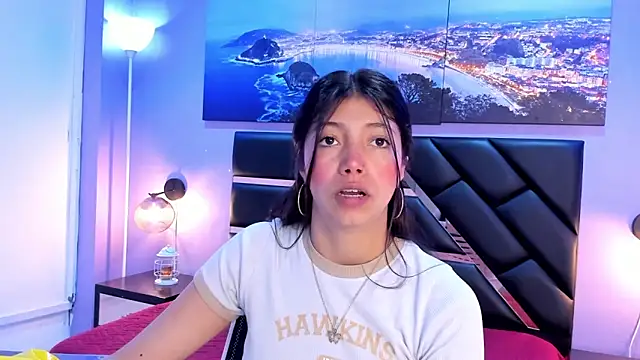 KimberlyVillaLobos online show from April 9, 12:00 pm