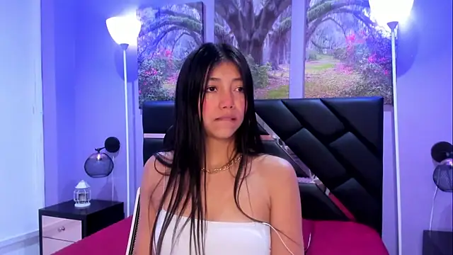 KimberlyVillaLobos online show from January 15, 11:35 am