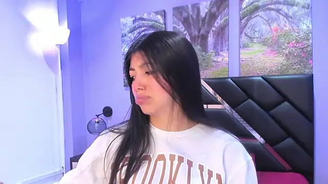 KimberlyVillaLobos online show from November 24, 11:32 am