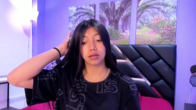 KimberlyVillaLobos online show from November 14, 12:20 pm