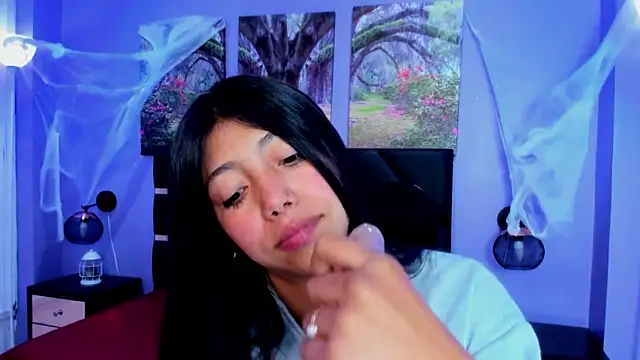 KimberlyVillaLobos online show from November 4, 11:36 am