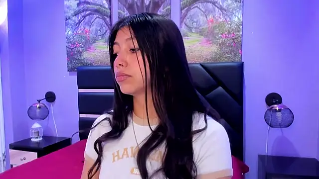 KimberlyVillaLobos online show from November 12, 11:36 am