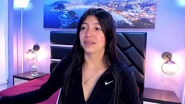 KimberlyVillaLobos online show from April 8, 11:33 am