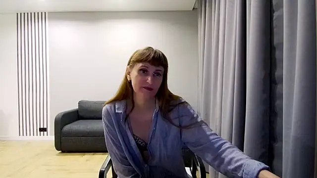 Daniella Lorente online show from February 4, 9:41 pm