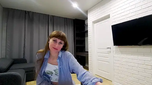 Daniella Lorente online show from May 10, 9:38 pm
