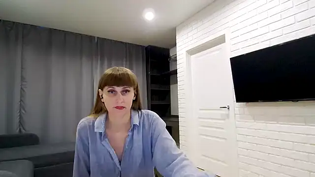 Daniella Lorente online show from April 12, 4:10 pm