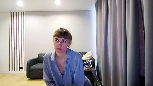 Daniella Lorente online show from February 26, 7:12 am