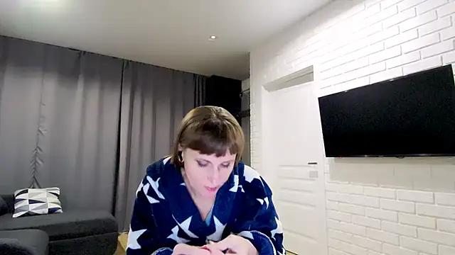 Daniella Lorente online show from February 9, 11:58 pm