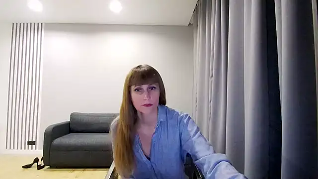 Daniella Lorente online show from February 9, 11:57 pm