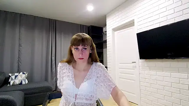 Daniella Lorente online show from March 3, 10:39 pm