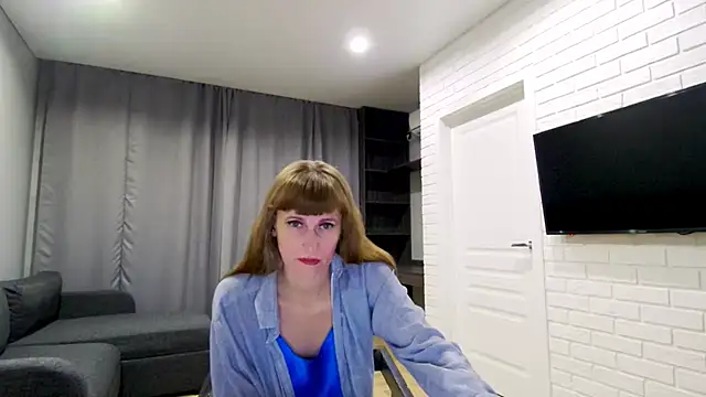 Daniella Lorente online show from October 13, 9:27 pm