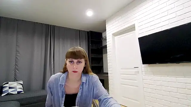 Daniella Lorente online show from March 12, 1:33 am