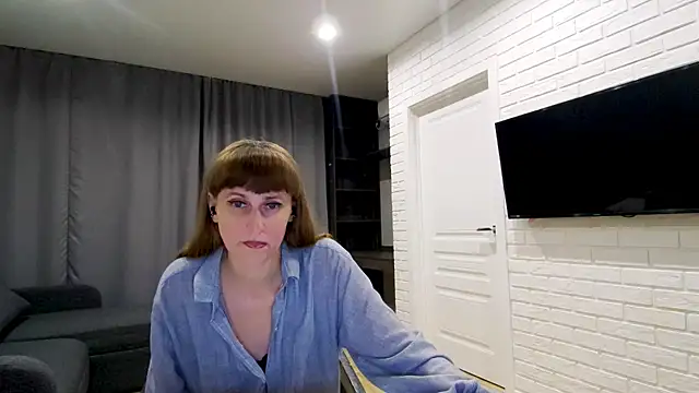 Daniella Lorente online show from May 13, 10:39 pm
