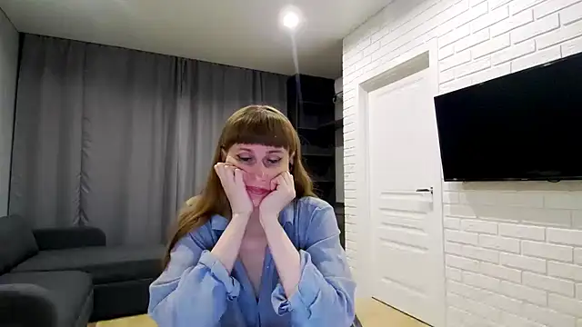 Daniella Lorente online show from May 15, 11:36 pm