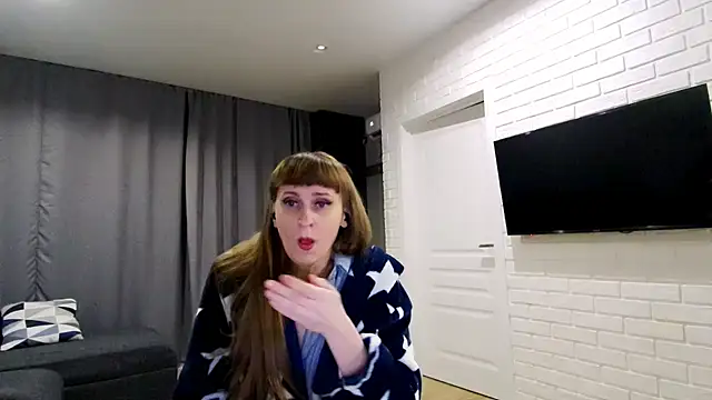 Daniella Lorente online show from February 14, 10:10 pm